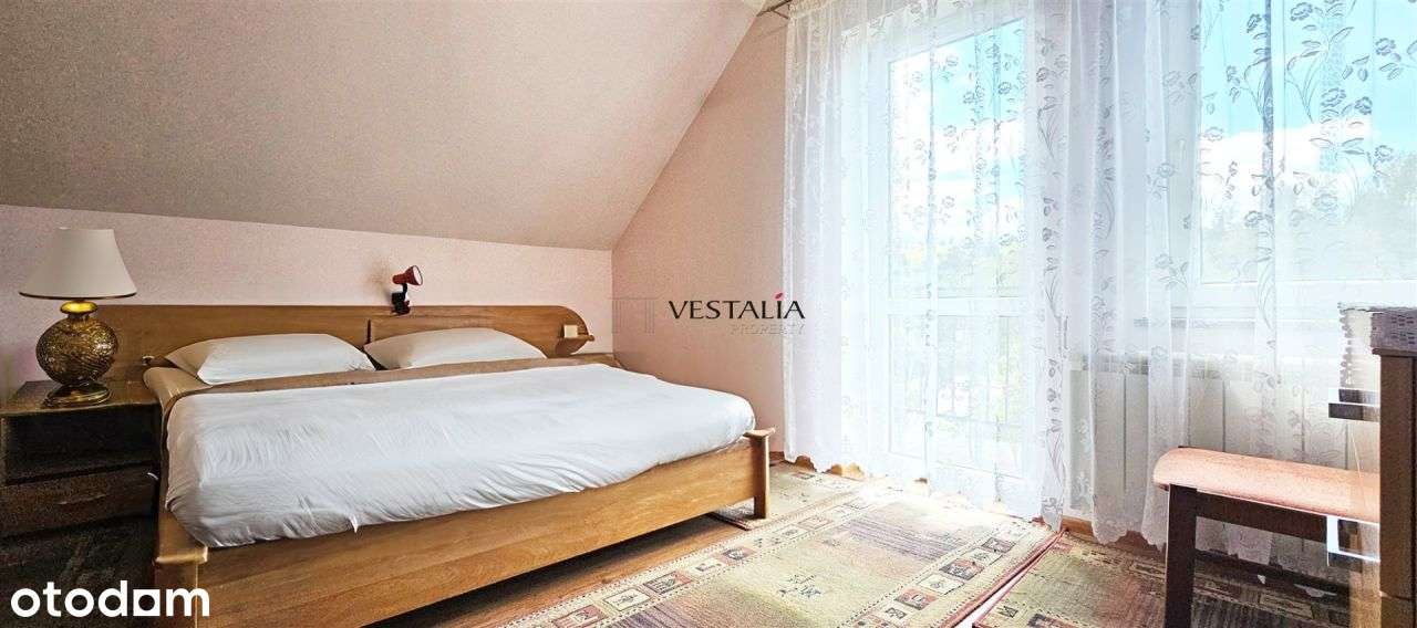 Dom w malowniczej okolicy-3