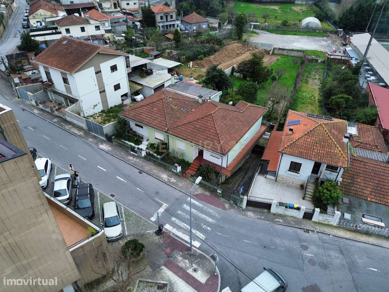 Moradia T3 em Ermesinde com Grande Quintal e Excelente Potencial de In-31