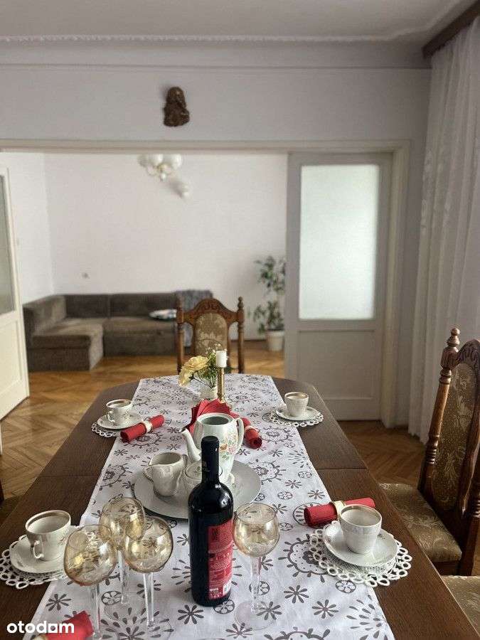 Dom 250m2, działka 944m2; ul. Poświątne-7