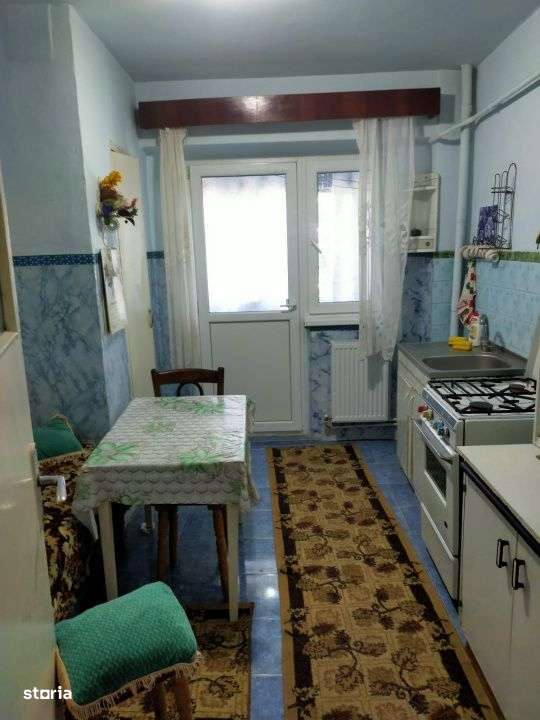 Apartament 3 camere, confort 1 decomandat, zona Obor. - Imagine principală: 5/6