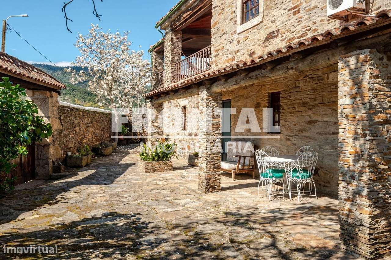 Moradia  com 5 Suítes - Mobilada e Equipada | Frechas, Mirandela - Grande imagem: 4/16