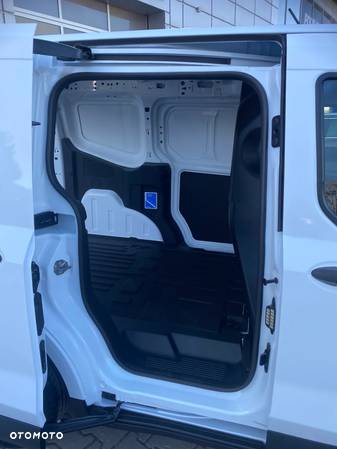 Ford owy Transit Courier 1.0 EcoBoost 100KM M6 FWD Trend Van - 16