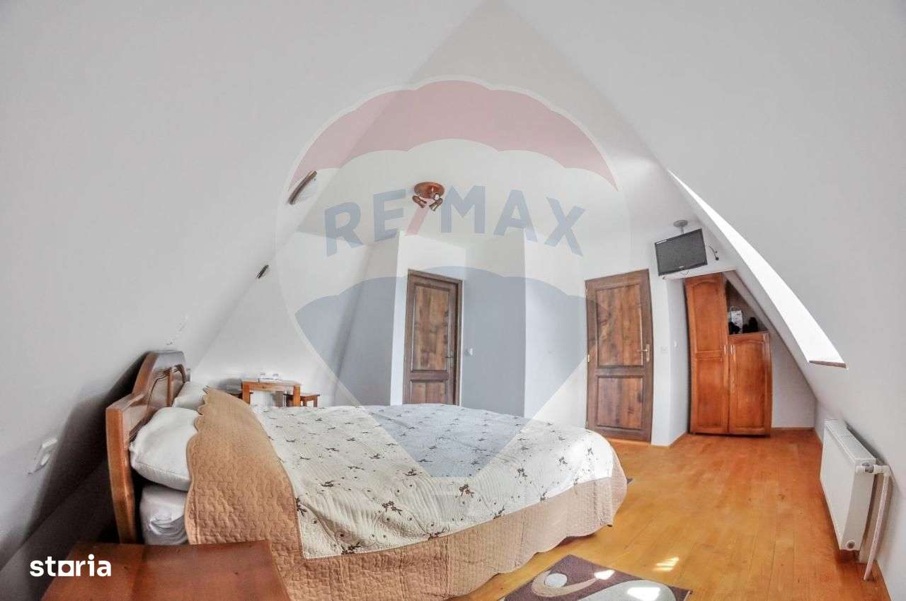 Casă stil maramuresan 4 cam, 4 bai, teren 1500mp, Maramures-8