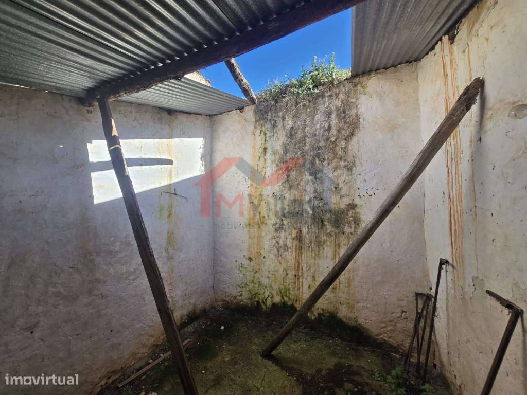 Ruína para reconstrução na Nave do Barão - Loulé-9