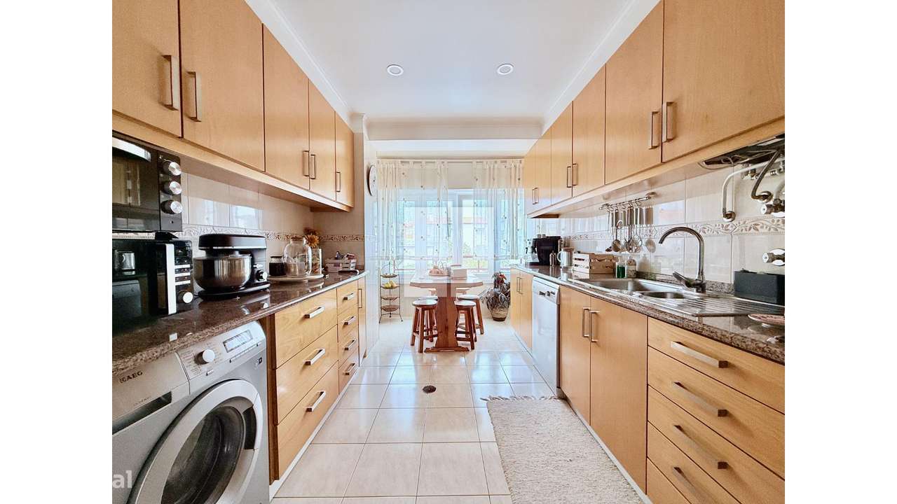 T3 com garagem e terraço em Buarcos - Grande imagem: 3/34