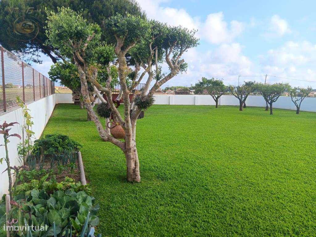 Moradia T3+1 com recheio.-47