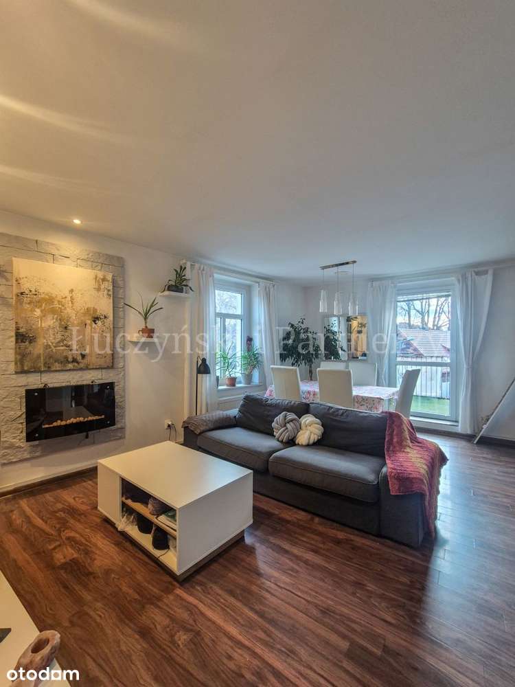 M4 z tarasem w centrum Jeleniej Góry!-11