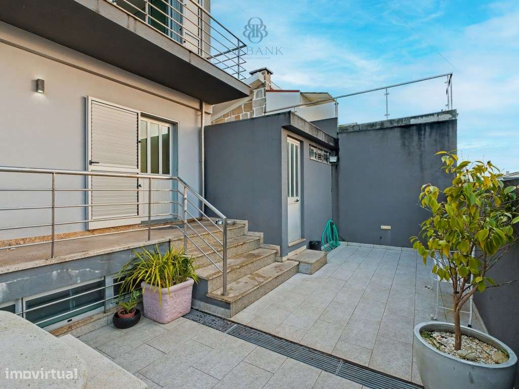 Moradia V3 no Mindelo - Conforto, espaço e eficiência num só lar-31