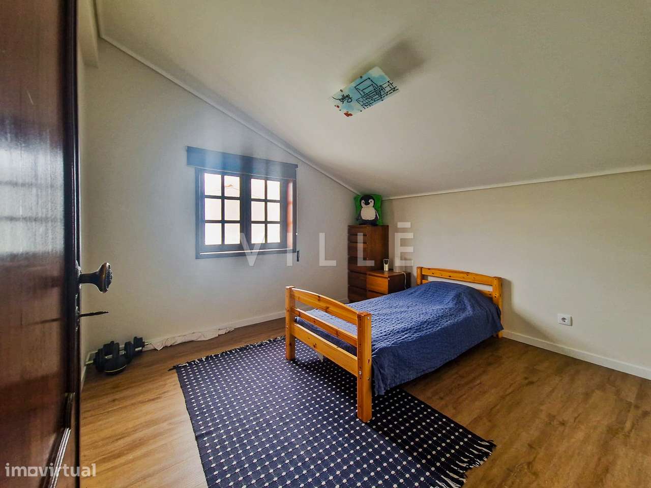 Moradia Isolada Renovada T3 com anexos e quintal-23