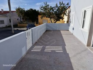 Moradia V3, totalmente remodelada, Setúbal - Grande imagem: 3/23