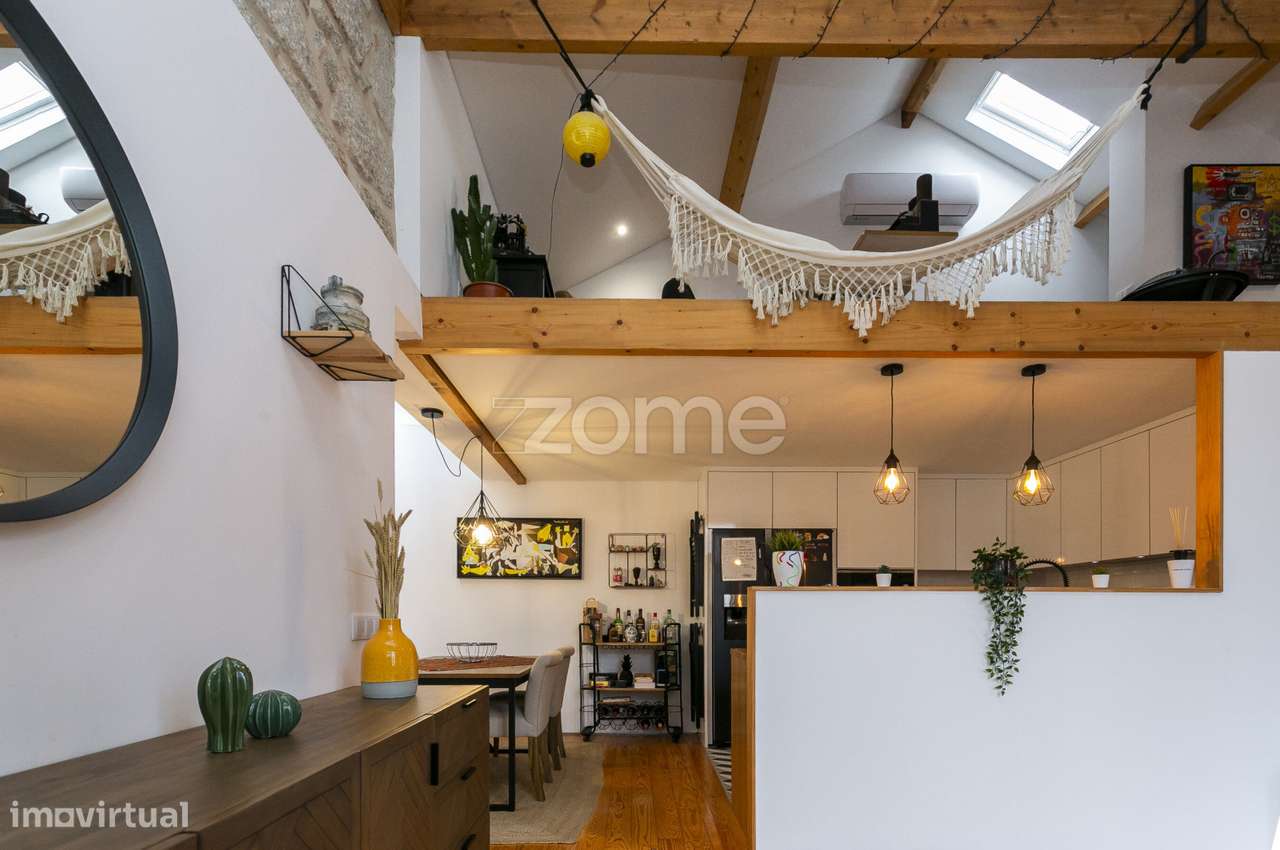 Moradia T2+1 c/estacionamento privativo e terraço no Carvalhido, Po... - Grande imagem: 2/48