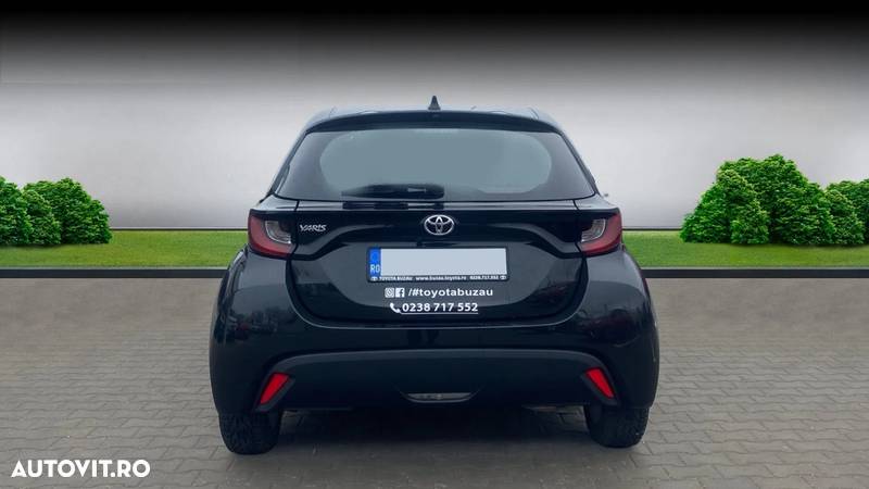 Toyota Yaris 1.5 L CVT Dynamic - 4