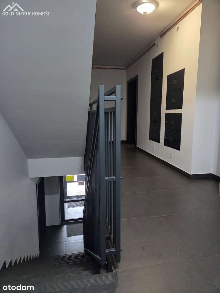 Mieszkanie dwupokojowe z balkonem i miejscem posto-11