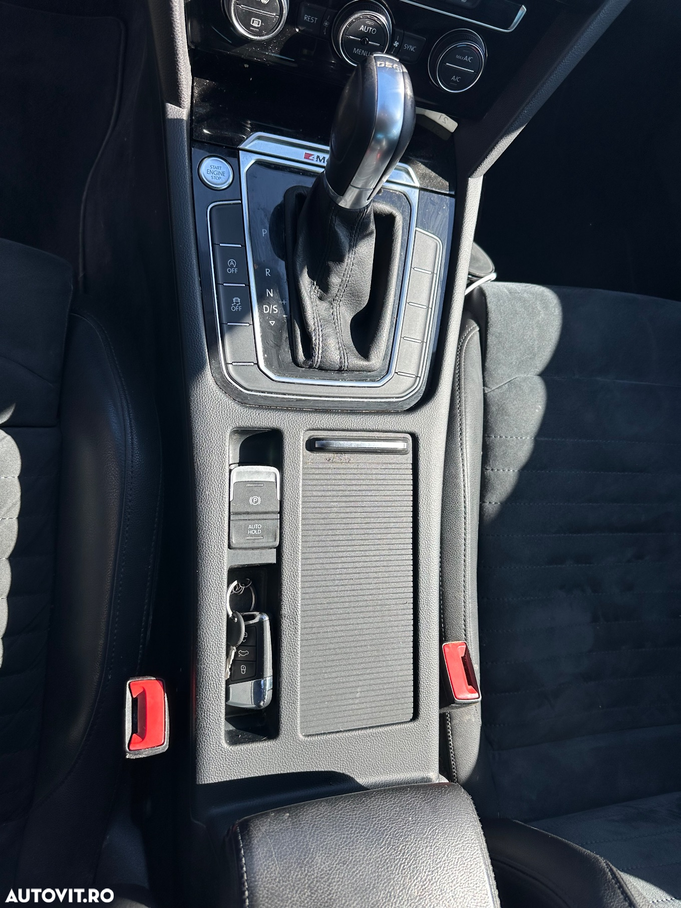 Volkswagen Passat Variant 2.0 TDI DSG 4Motion Comfortline - 8