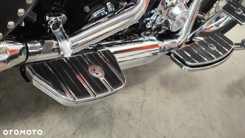 Harley-Davidson Softail Heritage Classic - 15