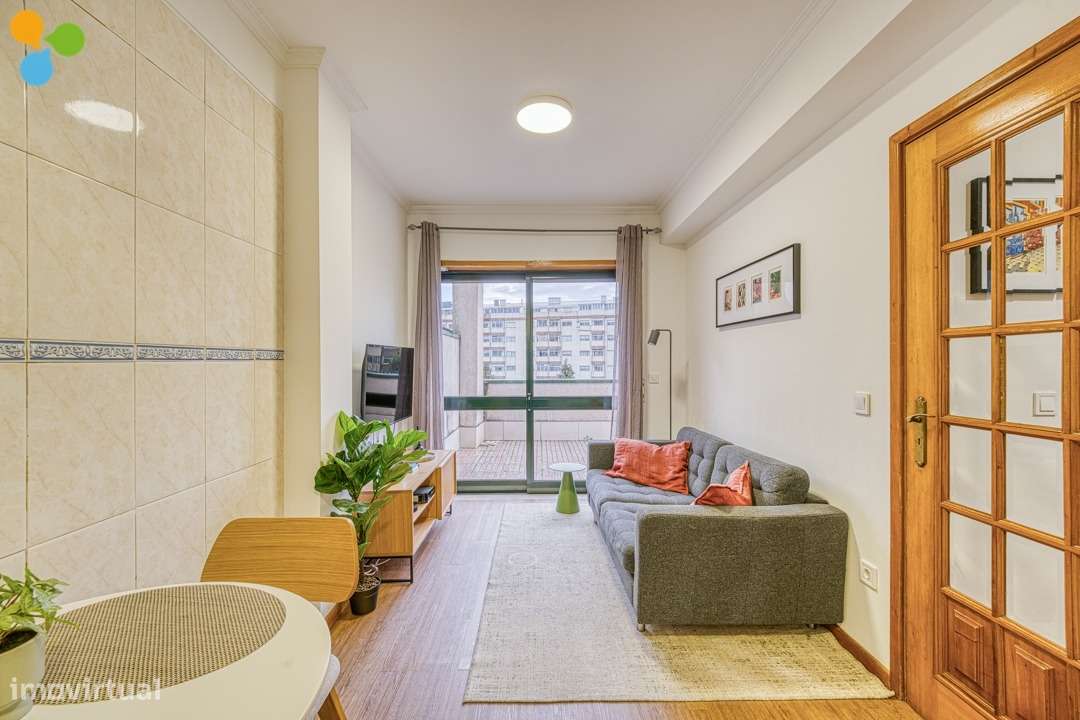 T1 para arrendamento com Terraço Amplo em São Mamede de Infesta – Tota - Grande imagem: 2/14