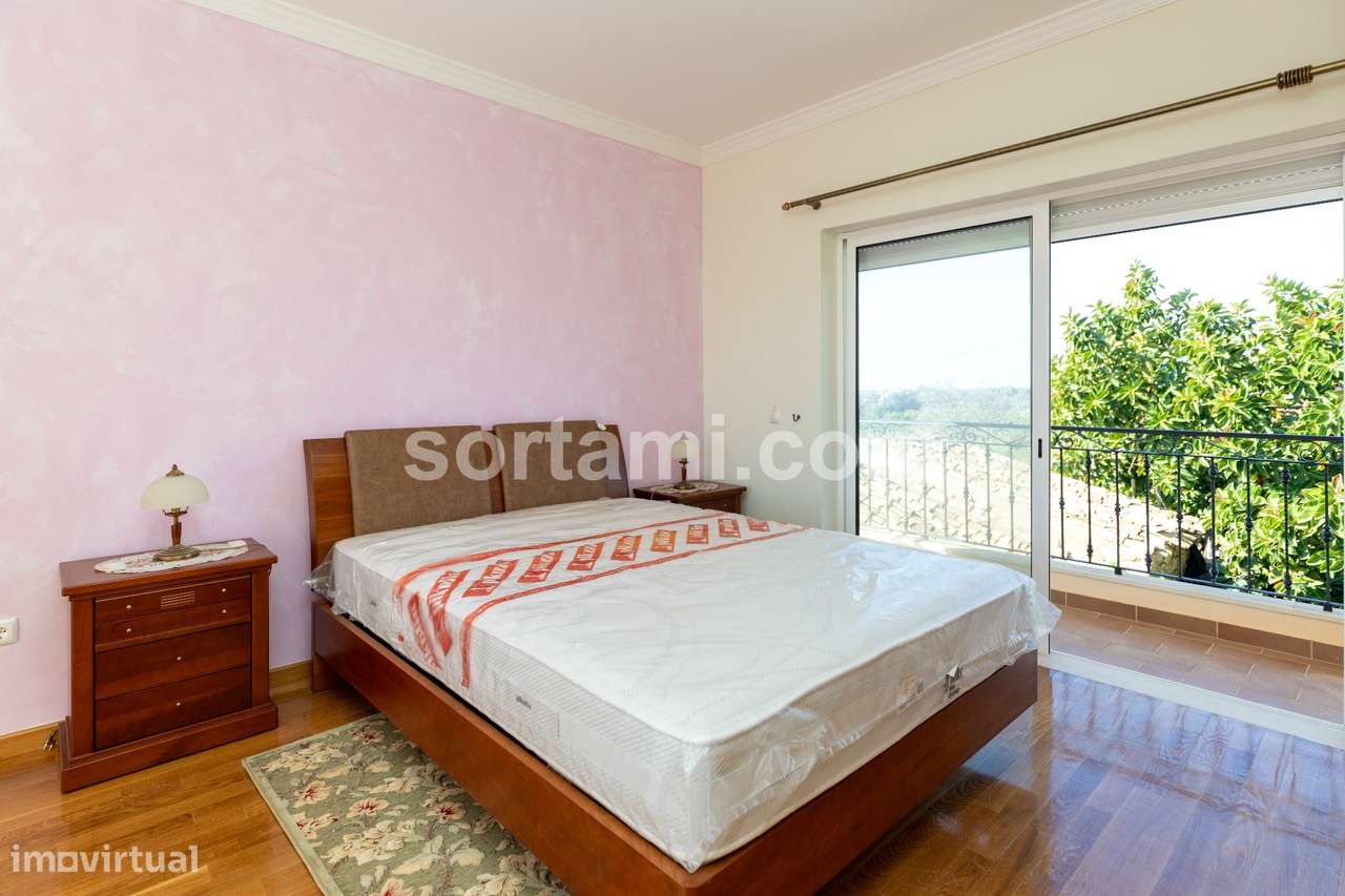 Moradia Isolada T4 Venda em Santa Bárbara de Nexe,Faro - Grande imagem: 5/33