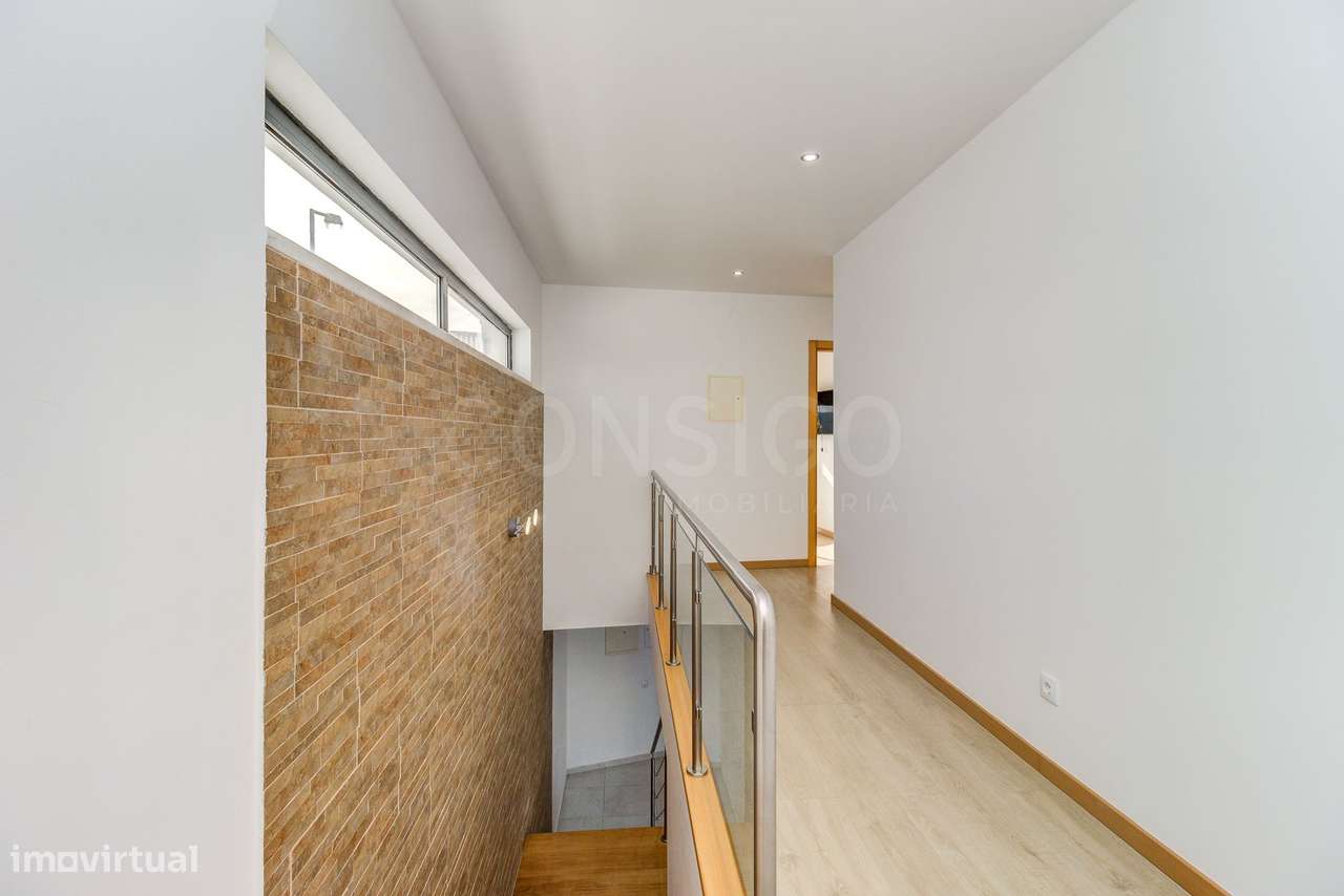 Moradia com 170 m², jardim, zona de barbecue e estacionamento para dua-27