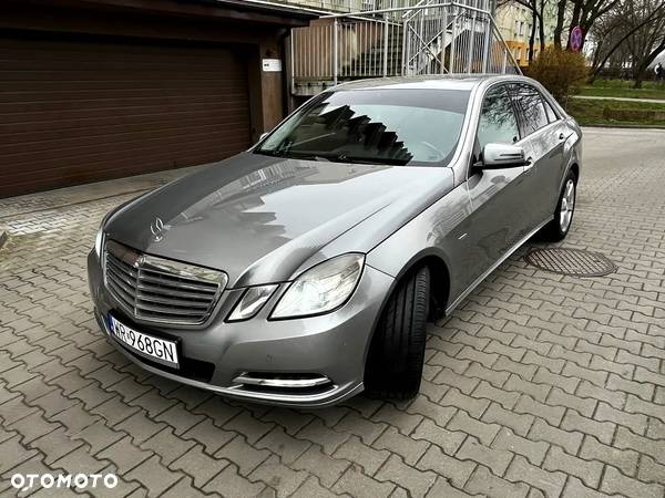 Mercedes-Benz Klasa E 200 T BlueTEC 7G-TRONIC Avantgarde - 5