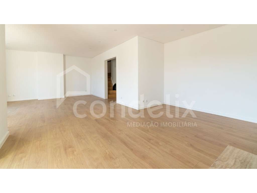 Apartamento T4 na Malveira - Grande imagem: 4/43