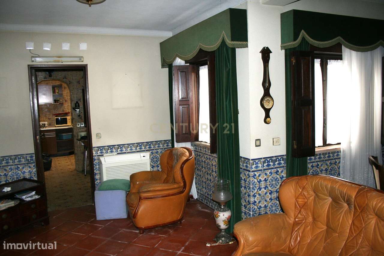 Moradia T3 | Campolide | Jardim e Garagem - Grande imagem: 4/10