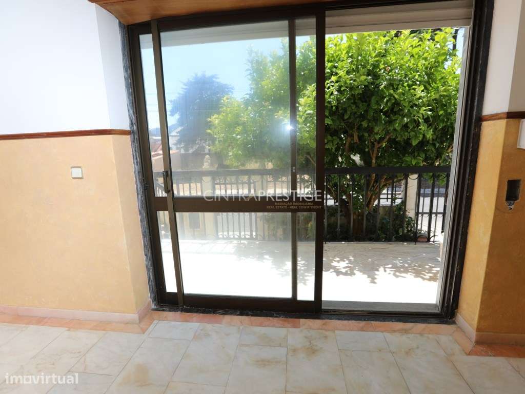 Lourel -Moradia T4 com sotão , garagem e churrasqueira - Conforto, ...-8