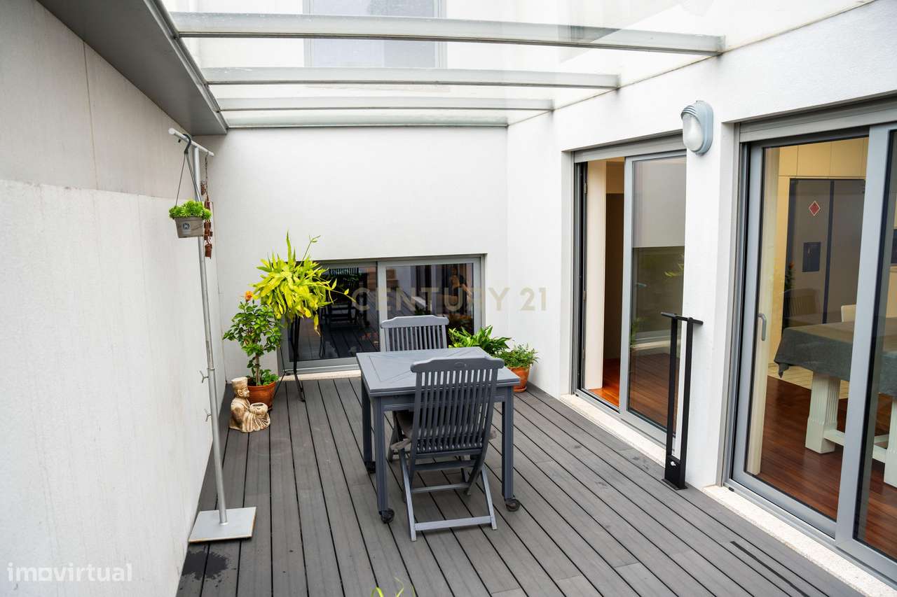 Moradia T3+1 no Bairro Marechal Gomes da Costa | 3 Frentes | Design e-11