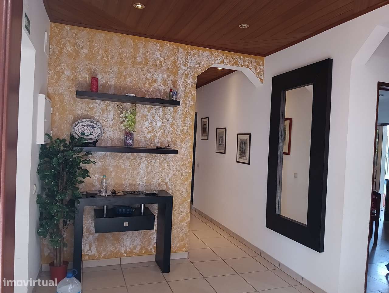 Moradia T6 com Piscina com garagem com alvará alojamento Local-9