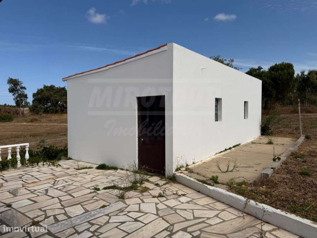 Moradia T4 com amplo terreno a poucos minutos da praia de Santo André-27