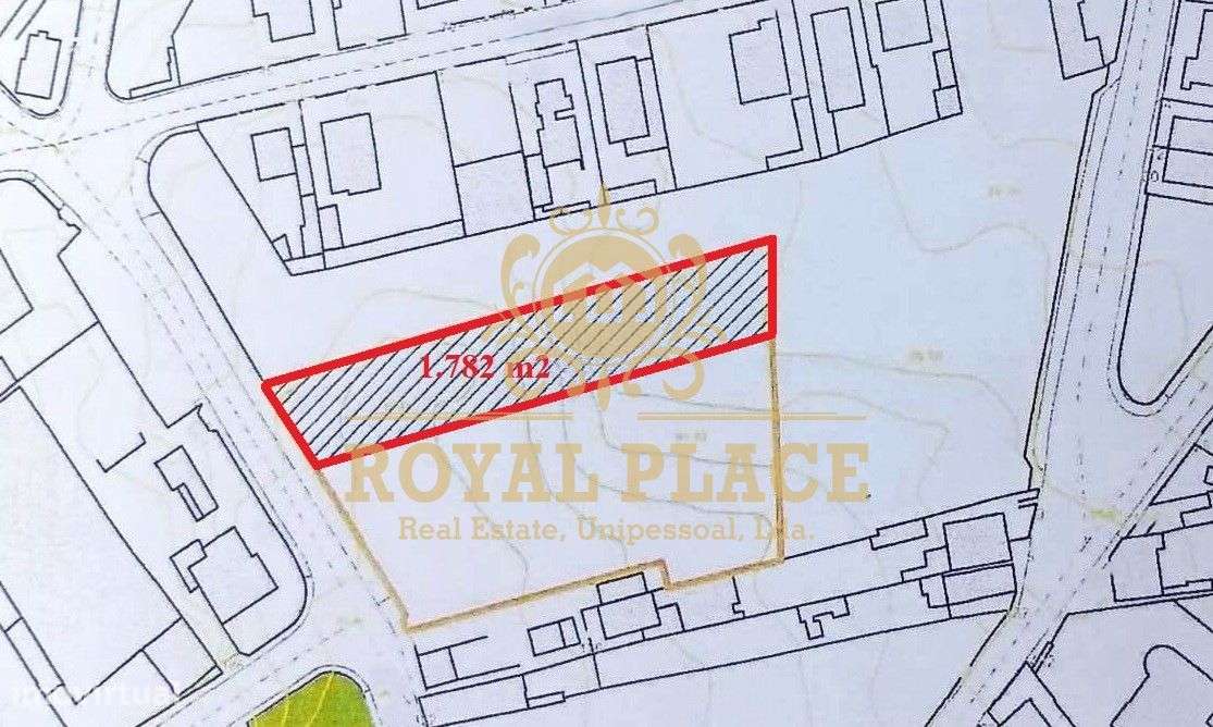 Terreno Urbano com 1.782m2 em Paços de Brandão, Santa Maria da Feira - Grande imagem: 2/9