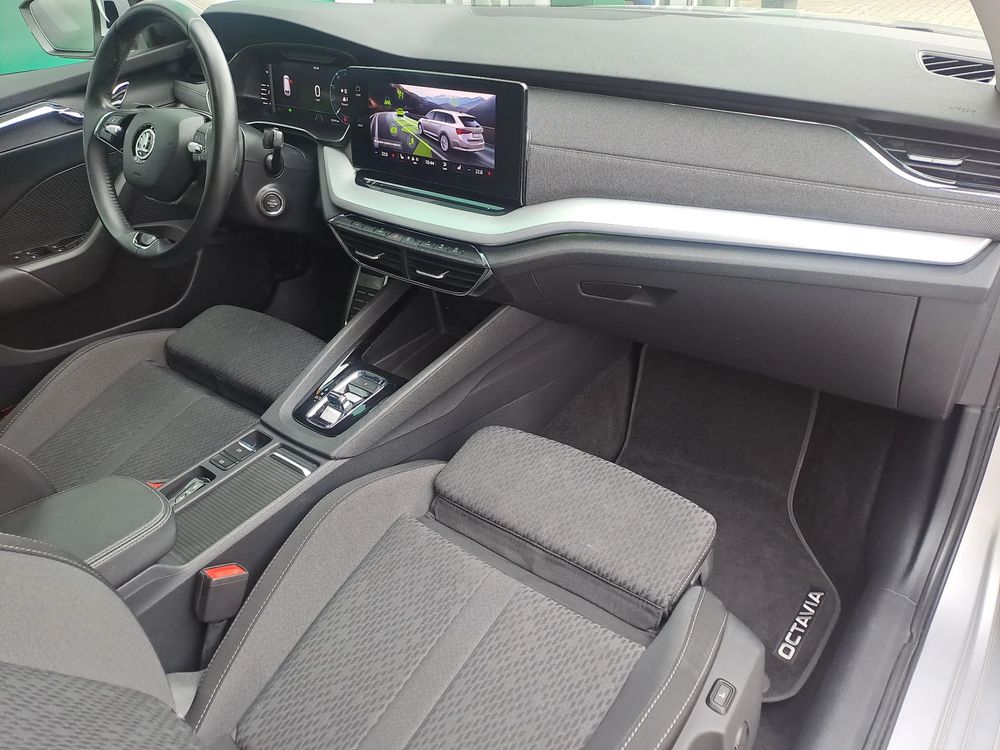 SKODA OCTAVIA Masaże Indukcja Head UP Martwe pola ACC DSG Salon PL ASO VAT23%