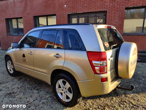 Suzuki Grand Vitara 2.0 De luxe - 6