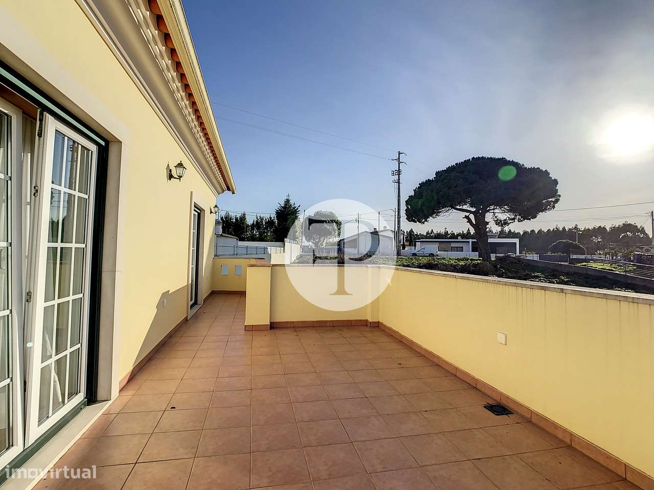 Moradia T5 com piscina no Nadadouro | 408 m² | Lote de 809 m²-32