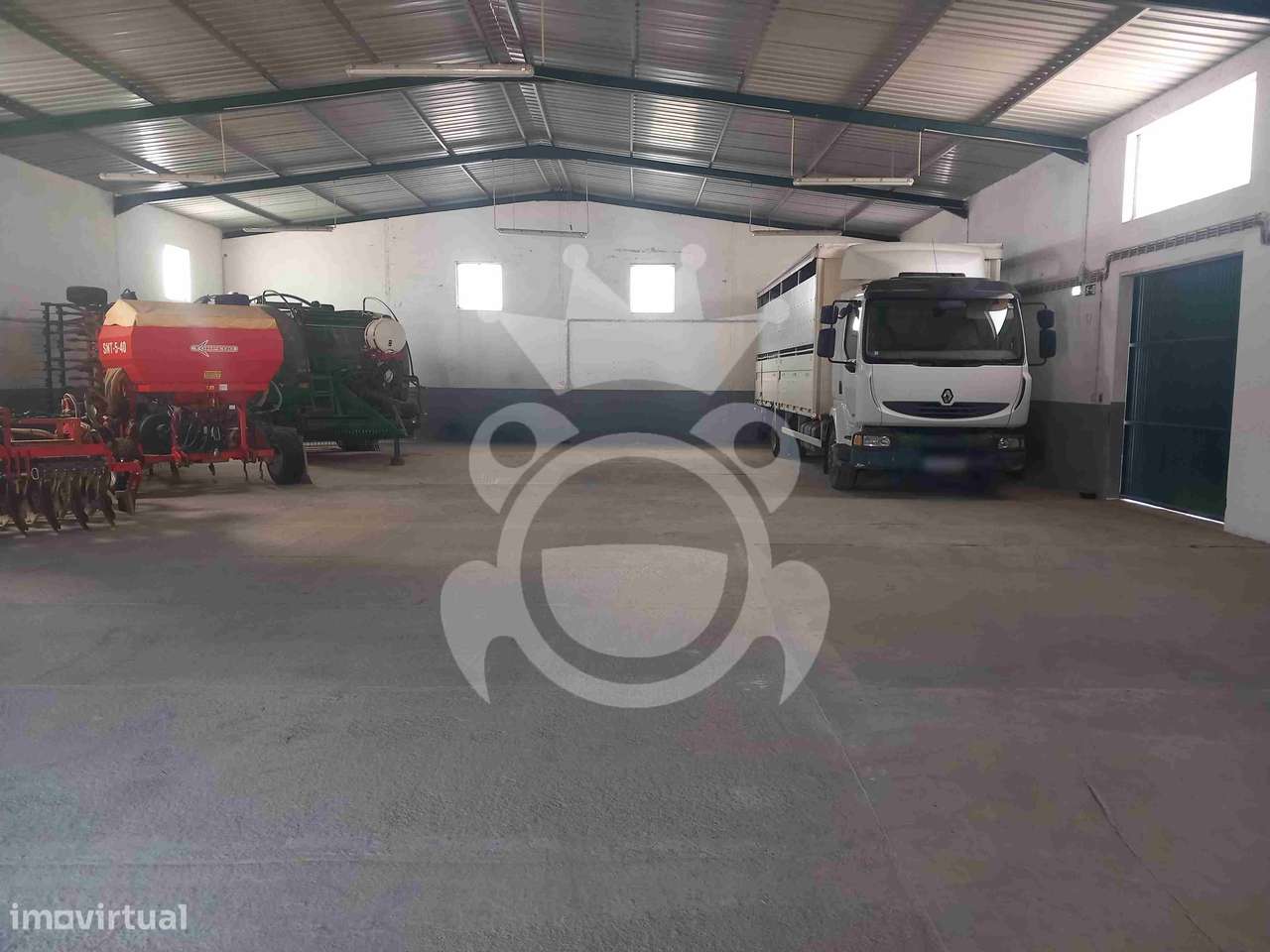 Armazém + Posto de recolha de azeitona-5