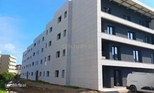 Apartamento T1 com Lugar de Garagem - Como novo - Grande imagem: 2/8