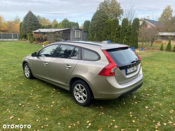 Volvo V60 D2 - 7