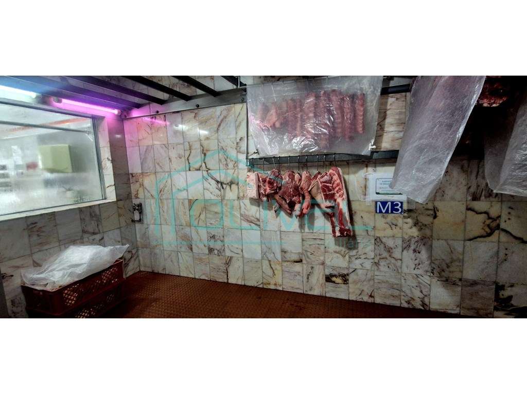 Talho e Charcutaria Tradicional - O Comércio de Proximidade no Port...-13