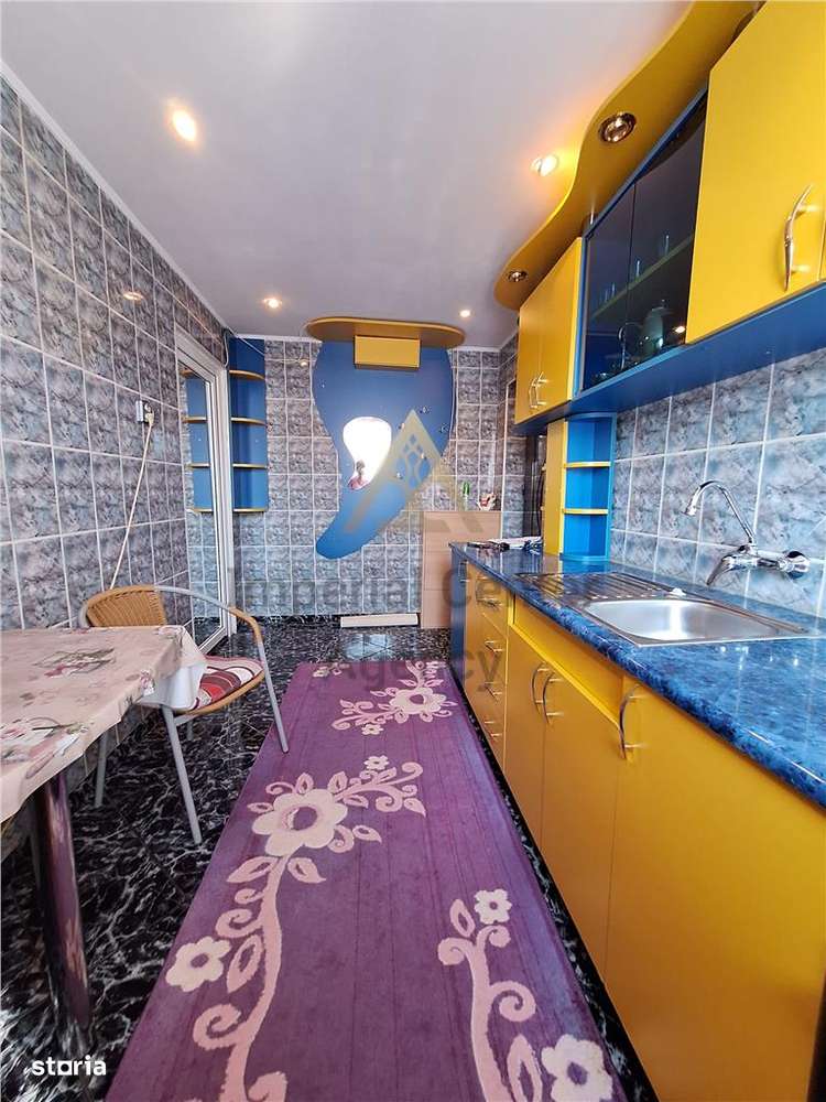 APARTAMENT 2 CAMERE DE VANZARE ONESTI-5