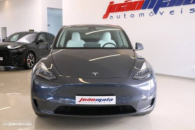 Tesla Model Y Long-Range RWD - 16