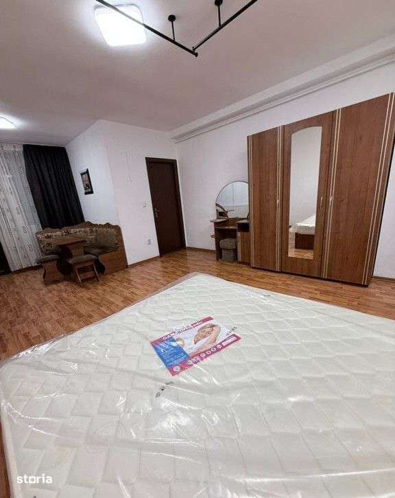 Garsoniera de Inchiriat Piata Sudului - Imagine principală: 1/8