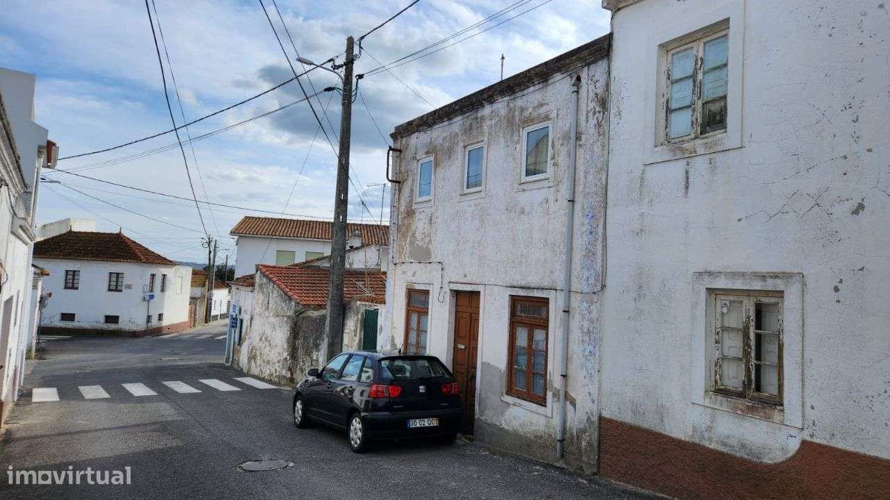 Para venda, 3 prédios urbanos, habitáveis, óptimos para investimento. - Grande imagem: 4/12