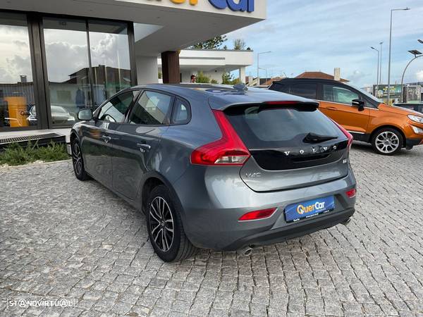 Volvo V40 2.0 D2 Momentum Geartronic - 15