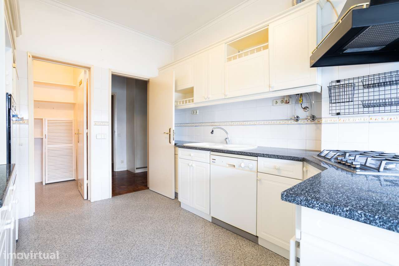 Apartamento T4 em Alfragide Sul - Grande imagem: 3/35