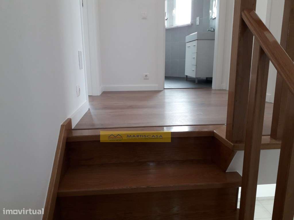 Moradia T3+1 Centro Ericeira/VISTA MAR - OFERTA ESCRITURA E REGISTOS-31