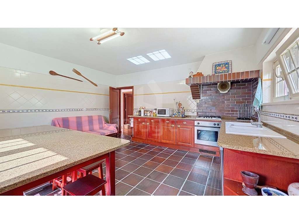 Moradia T4 isolada, usada, Encarnação - Mafra-41