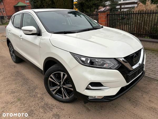 Nissan Qashqai 1.2 DIG-T N-Connecta - 2