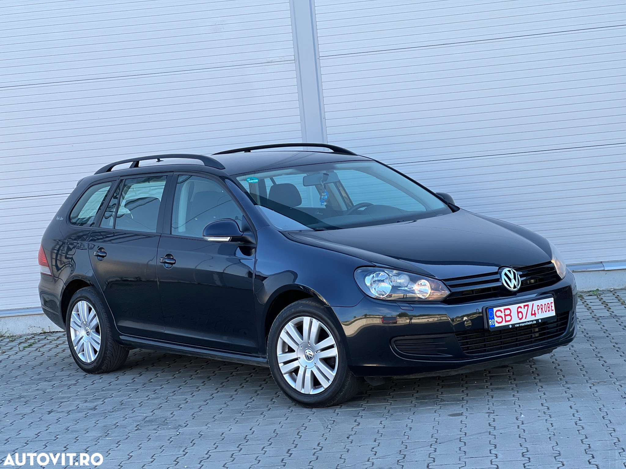 Volkswagen Golf 1.6 TDI DPF Highline - 5