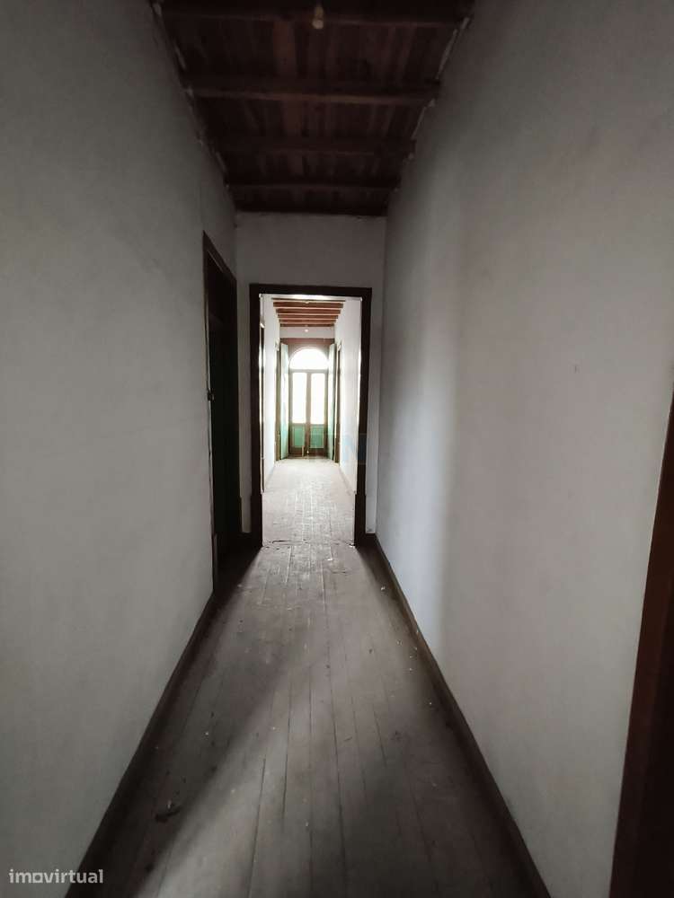 Prédio para Renovação Total-5