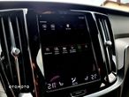 Volvo V60 D3 Geartronic R-Design - 16