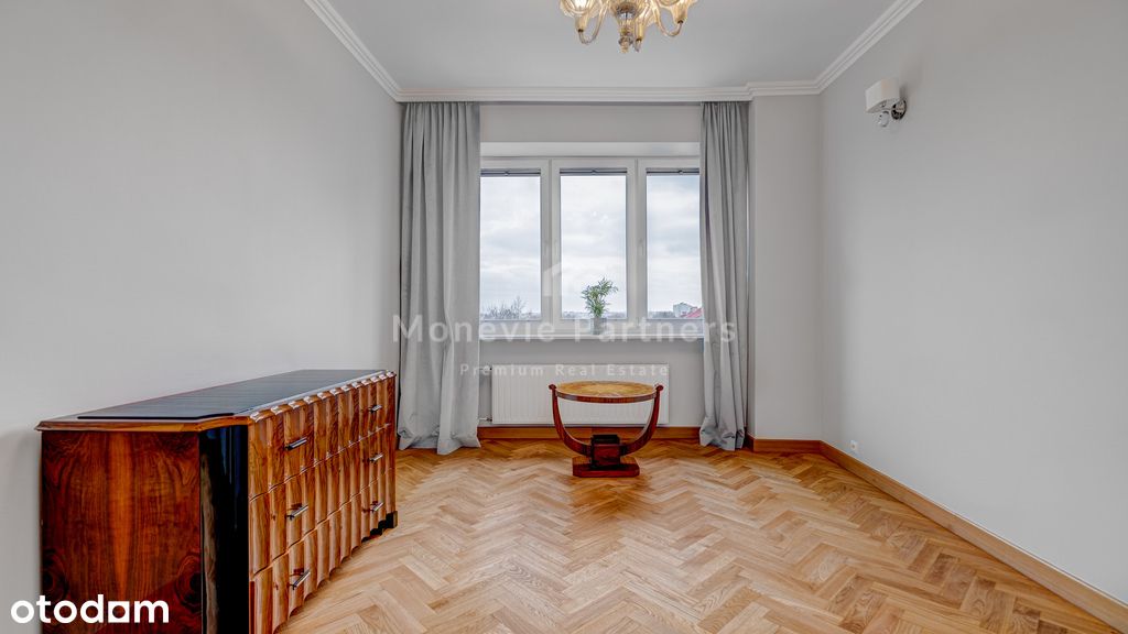 Elegancki 3 pokojowy apartament przy Placu Uni